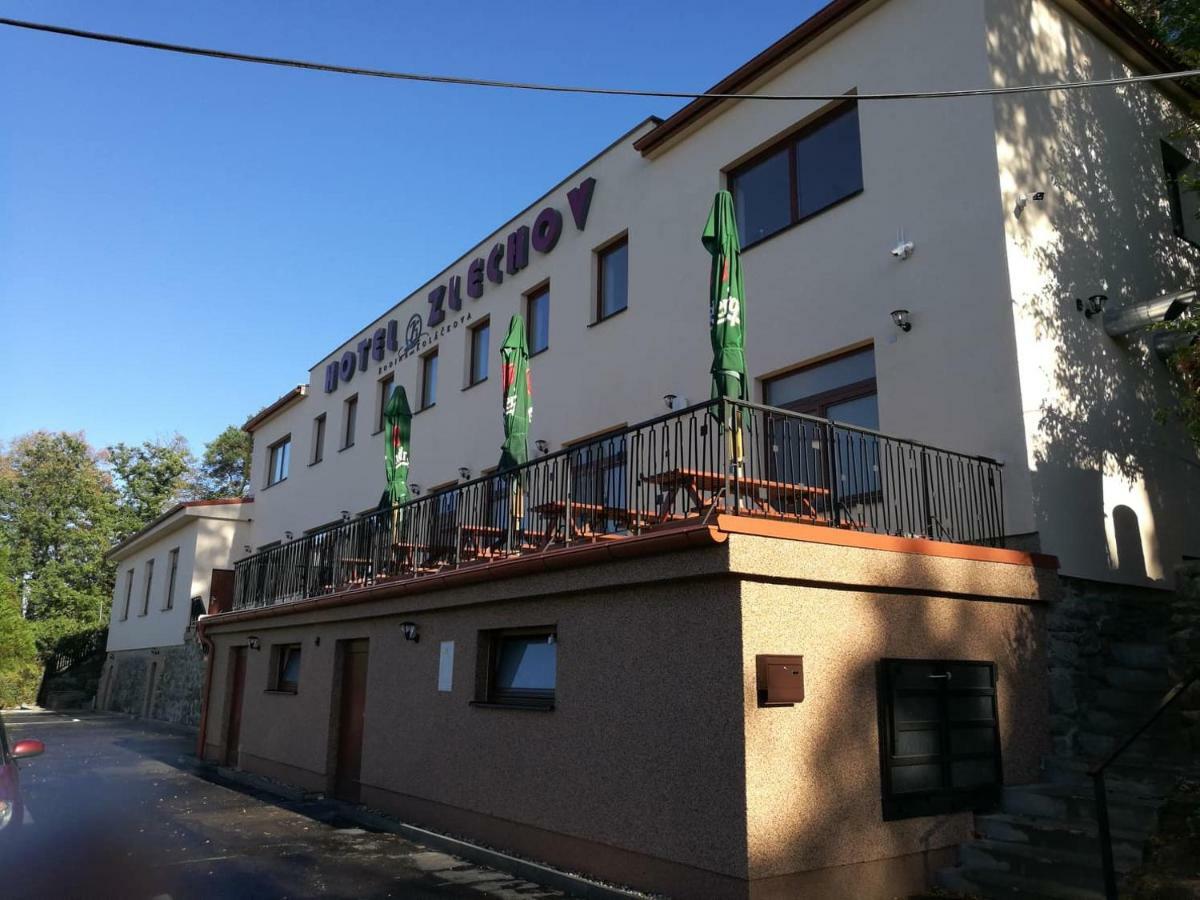 Hotel Zlechov Plumlov Extérieur photo