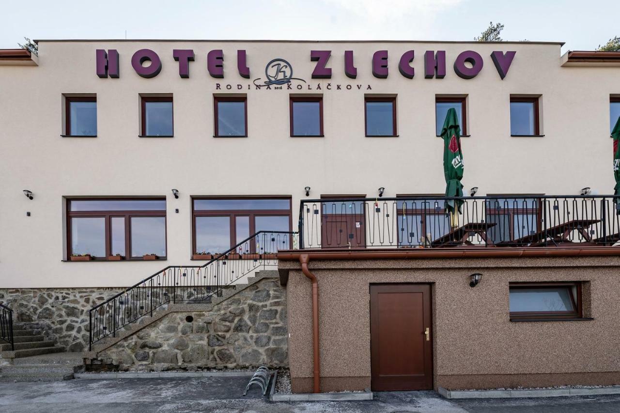 Hotel Zlechov Plumlov Extérieur photo