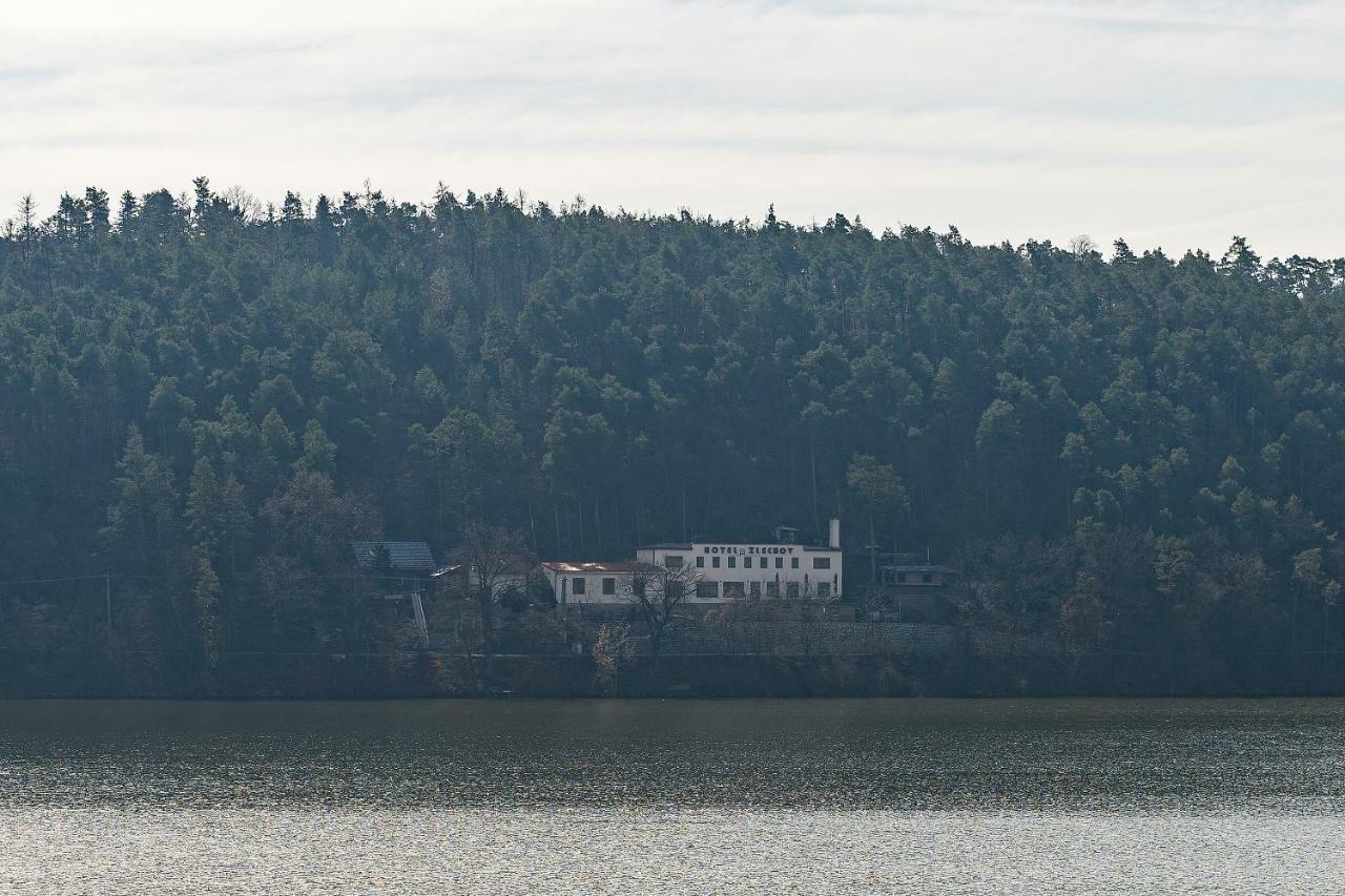 Hotel Zlechov Plumlov Extérieur photo